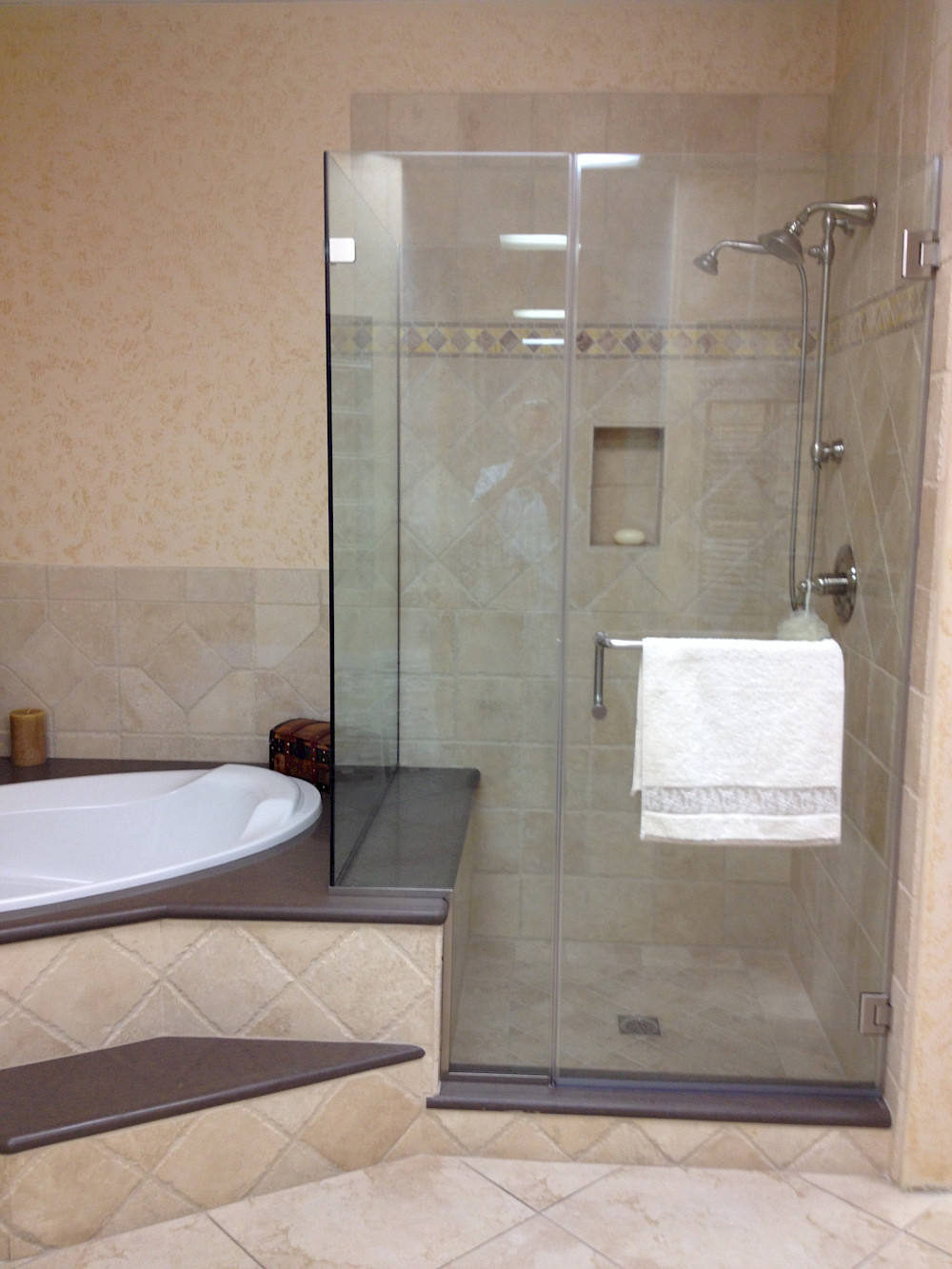Woodland Hills Bathroom 3